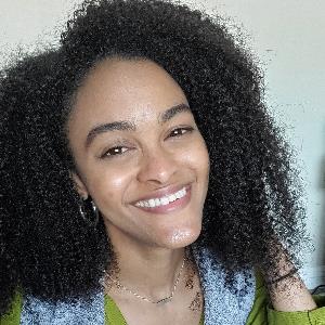 Aja M. | Tutor in Elementary (3-6) Reading, Essay Writing | 6981112