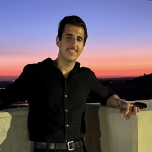 Aram S. | Tutor in Computer Science C++, Discrete Mathematics, Essay Writing, Physics | 13658511