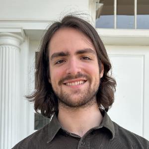Jonathan G. | Tutor in Essay Writing, Literature | 14422697