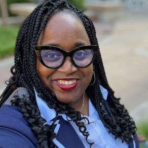 Marissa B. | Tutor in Essay Writing, Literature | 14301825