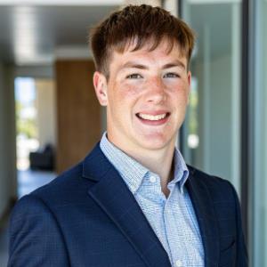 Patrick B. | Tutor in Chemistry, Essay Writing, Physics | 14339270